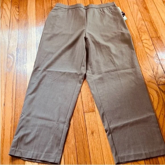 Dress Barn Brown Women's Trousers - Picture 3 of 7